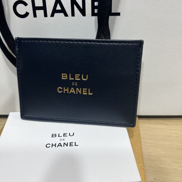 CHANEL Bleu Wallet Cardholder for Men Limited Edition + Sample Perfume & Bag - Picture 2 of 5